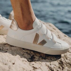 Veja Recife Leather Sneakers